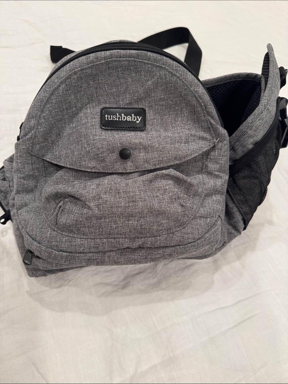 Tushbaby Gray Hands-Free Baby Hip Seat Carrier Bag